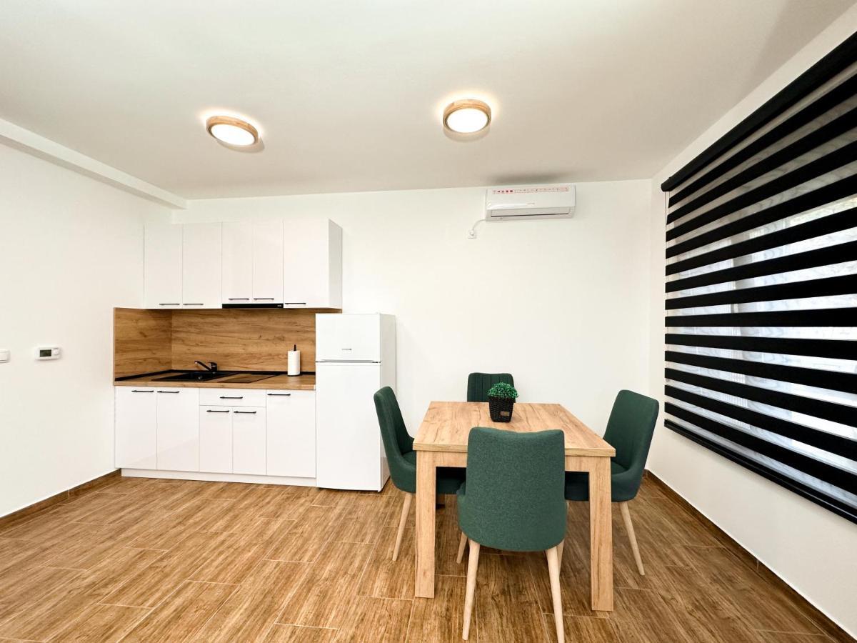 Kiko Apartmani Lux Zrenjanin Eksteriør billede