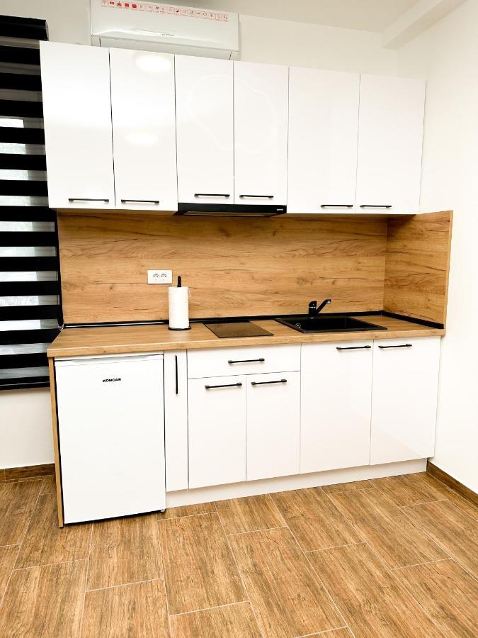 Kiko Apartmani Lux Zrenjanin Eksteriør billede