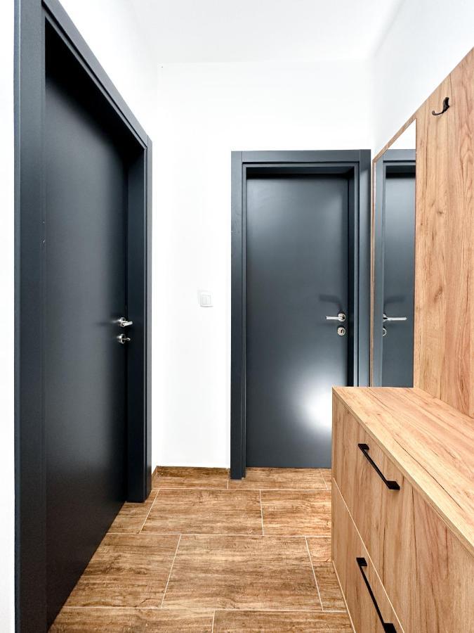 Kiko Apartmani Lux Zrenjanin Eksteriør billede