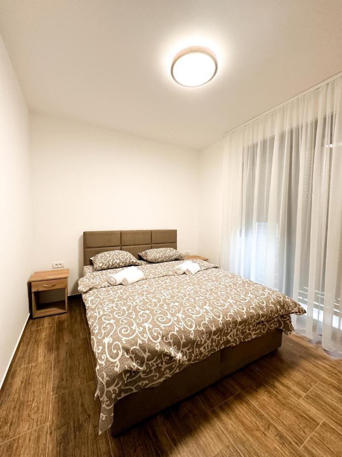Kiko Apartmani Lux Zrenjanin Eksteriør billede