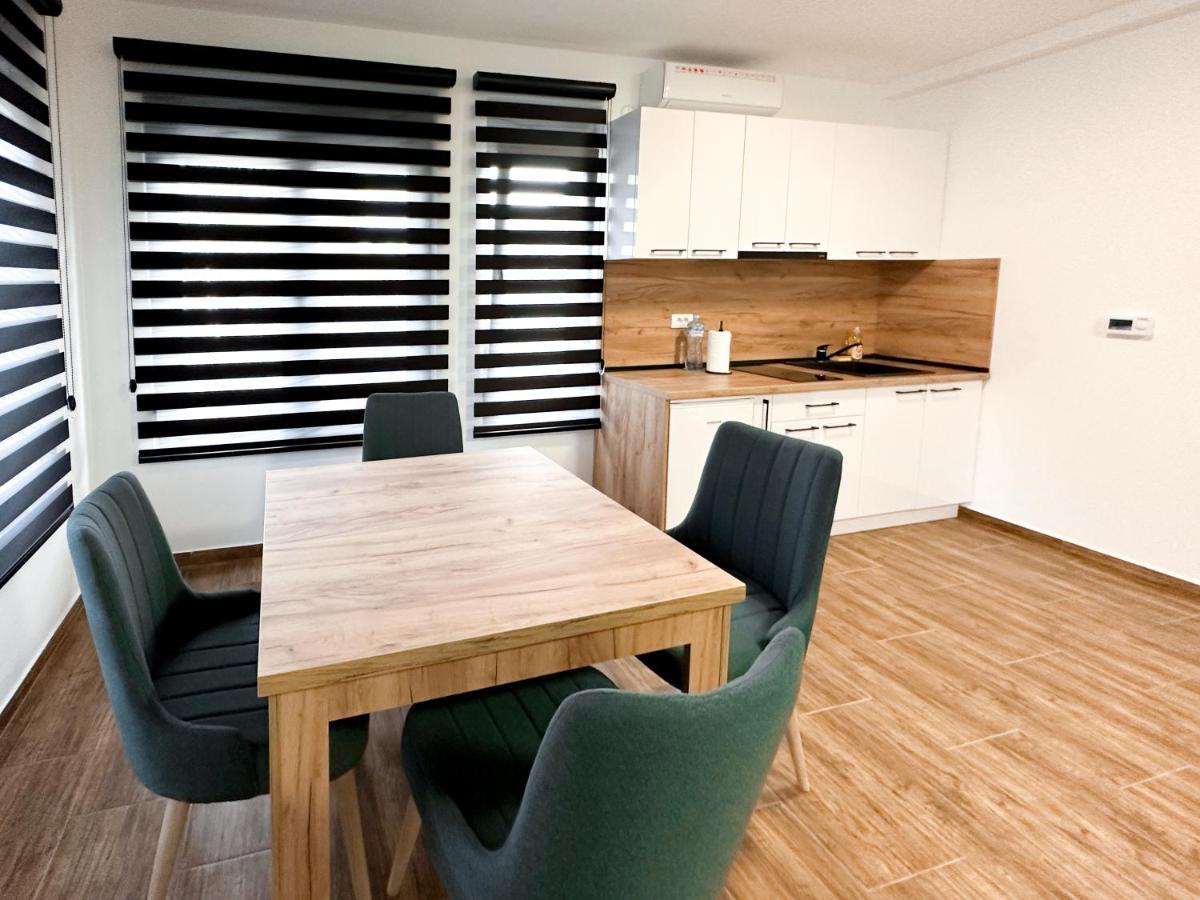 Kiko Apartmani Lux Zrenjanin Eksteriør billede