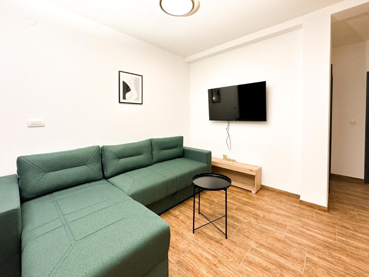 Kiko Apartmani Lux Zrenjanin Eksteriør billede